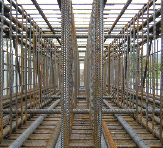 Steel structure featuring rods and pipes, showcasing prefabricated solutions for construction and infrastructure projects.